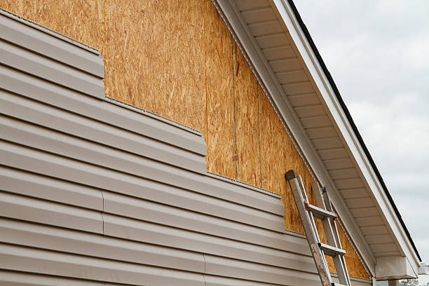 Professional Fiber Cement Siding technician working in Runnemede, NJ